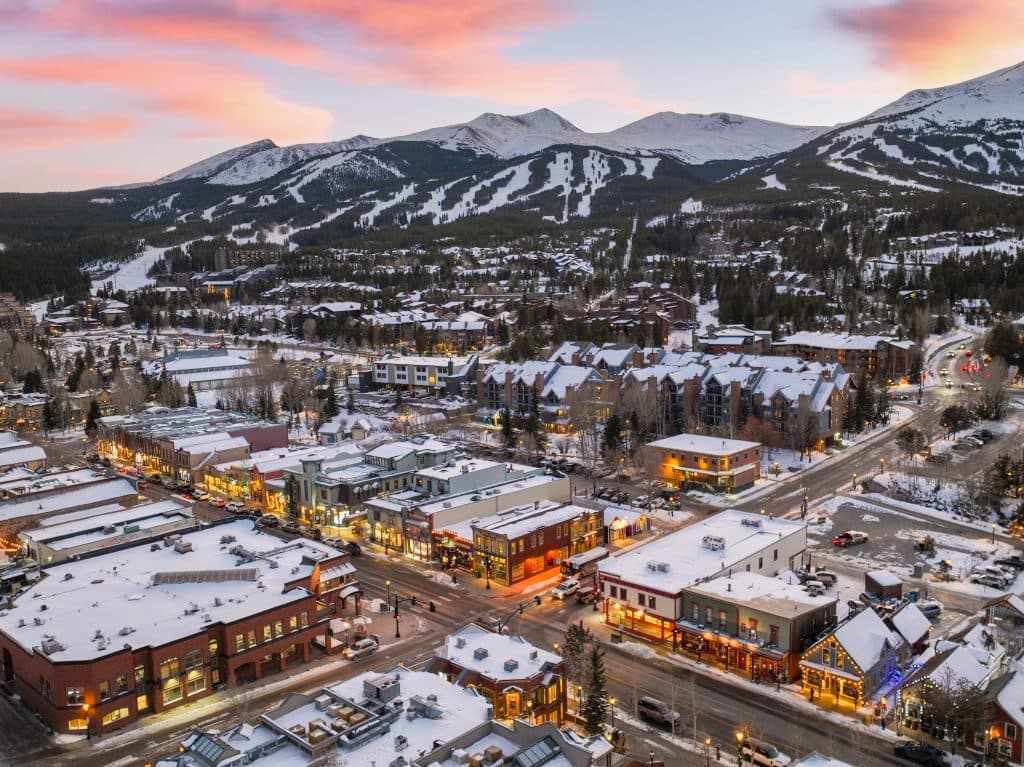 Blue River vs. Downtown Breckenridge: Where Should You Stay?