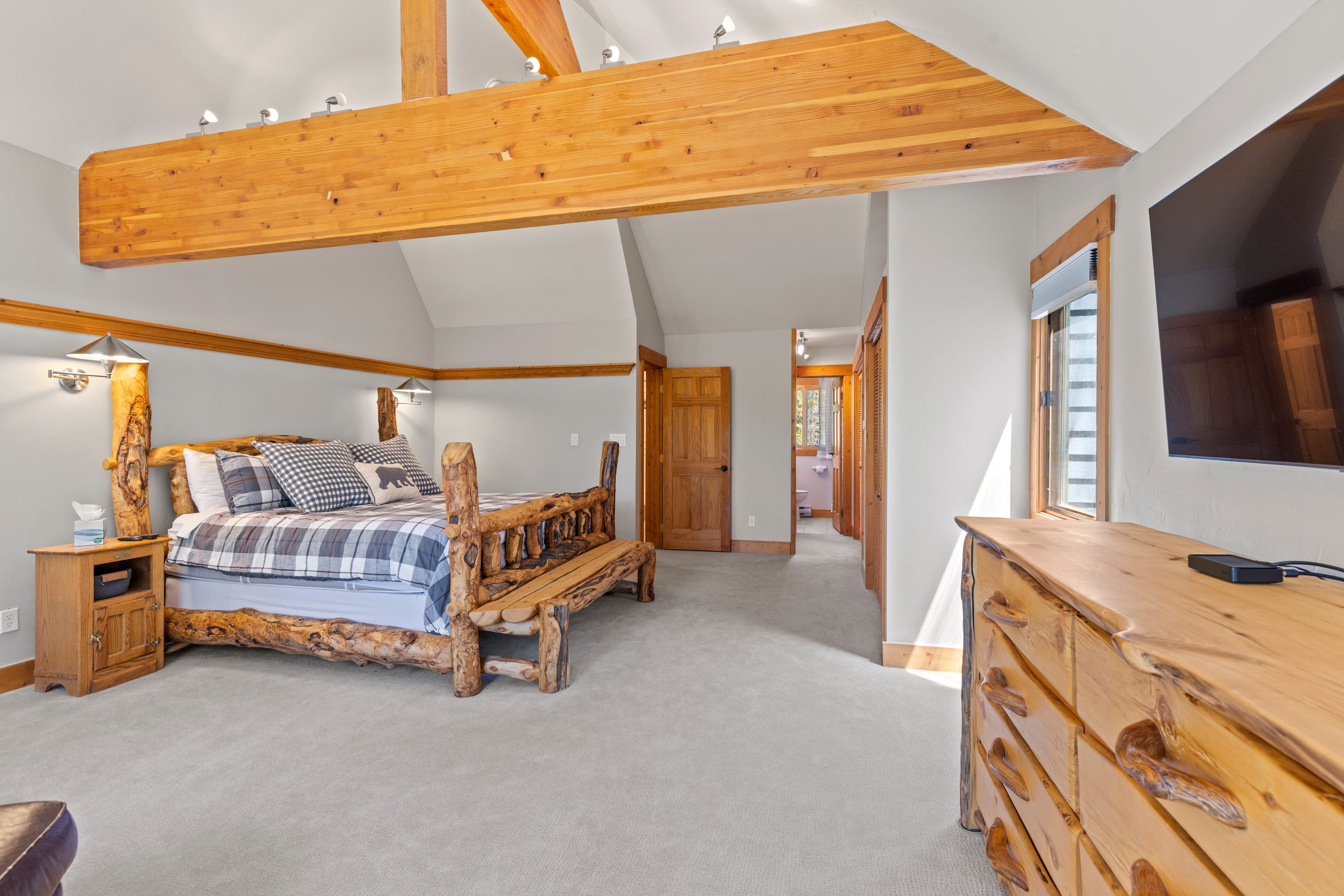 Primary bedroom alternate view